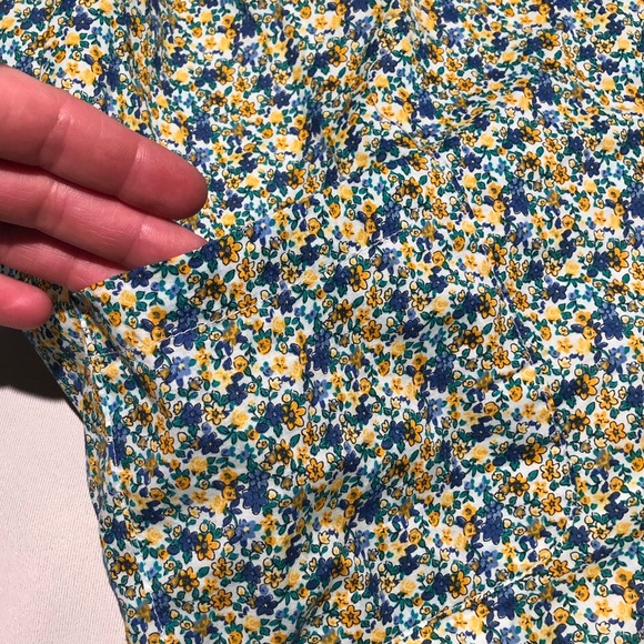 Forever 21 Spring Floral Dress - Picture 5 of 6